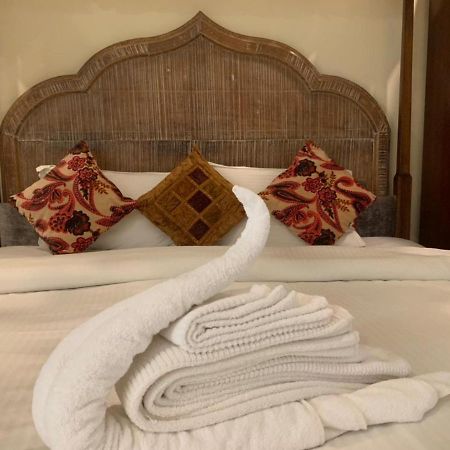 Chique Shanti Resort Mandrem Exterior photo