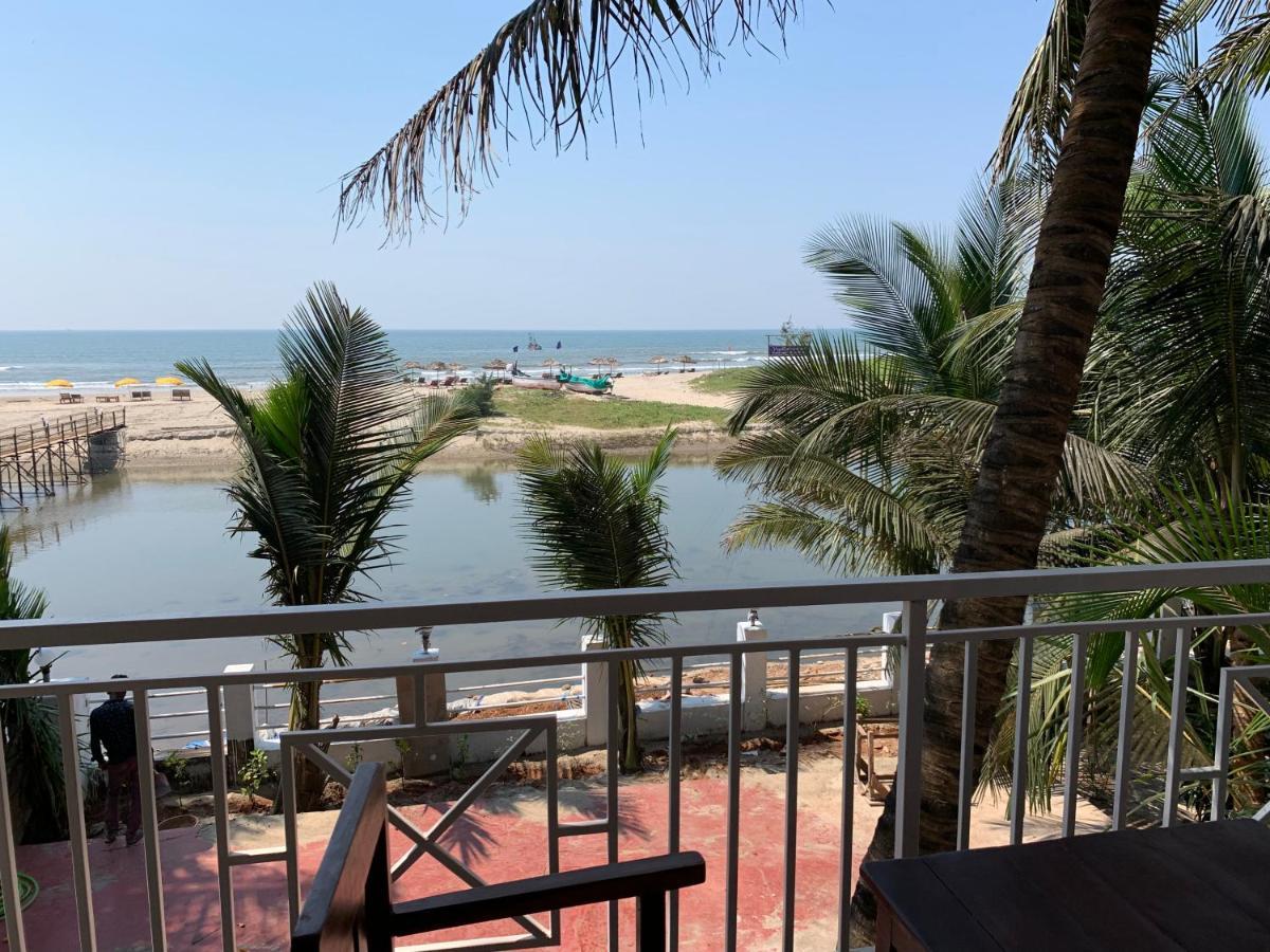 Chique Shanti Resort Mandrem Exterior photo
