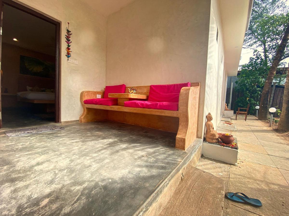 Chique Shanti Resort Mandrem Exterior photo