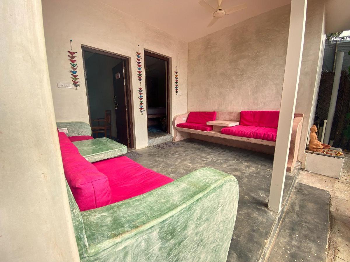 Chique Shanti Resort Mandrem Exterior photo