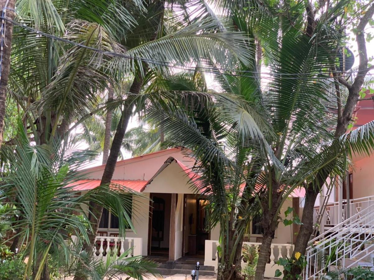 Chique Shanti Resort Mandrem Exterior photo